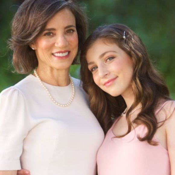 Meet your Posher, Karen - Picture 1 of 1